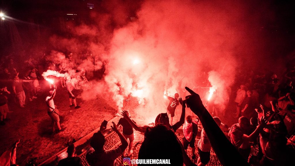 Explosion de joie dans les rue de la ville - en images 45 - MontpelYeah Magazine