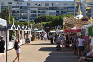 Carnon lance ses puces du port : chiner face à la mer un dimanche sur deux 11 - MontpelYeah Magazine
