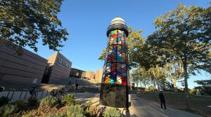 Un phare venu de Gaza s'allume sur l'Esplanade : l'œuvre engagée de Shareef Sarhan à découvrir à Montpellier 7 - MontpelYeah Magazine