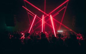 Ambiance de soirée électro pour l'événement Nø Signal à Castelnau-le-Lez