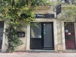 Assiette de cuisine française revisitée au Jack Daniel's au restaurant Le Pat'Daniel's à Montpellier