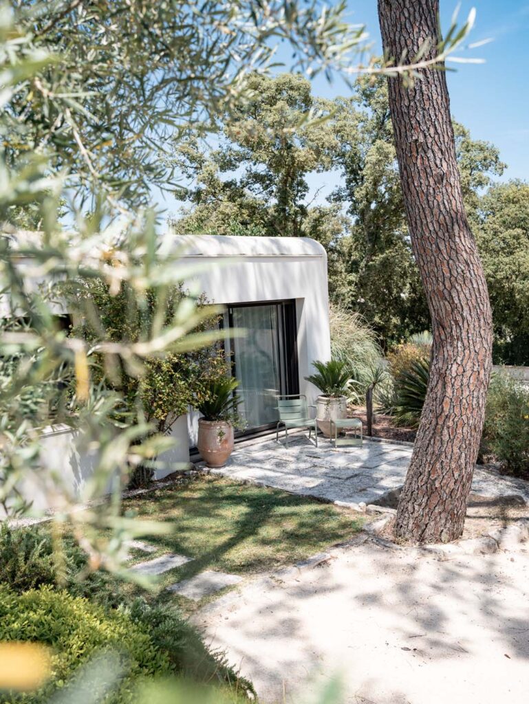Calma Blanca, la villa blanche où vivre le Sud autrement 20 - MontpelYeah Magazine Calma Blanca, la villa blanche où vivre le Sud autrement 19 - MontpelYeah Magazine