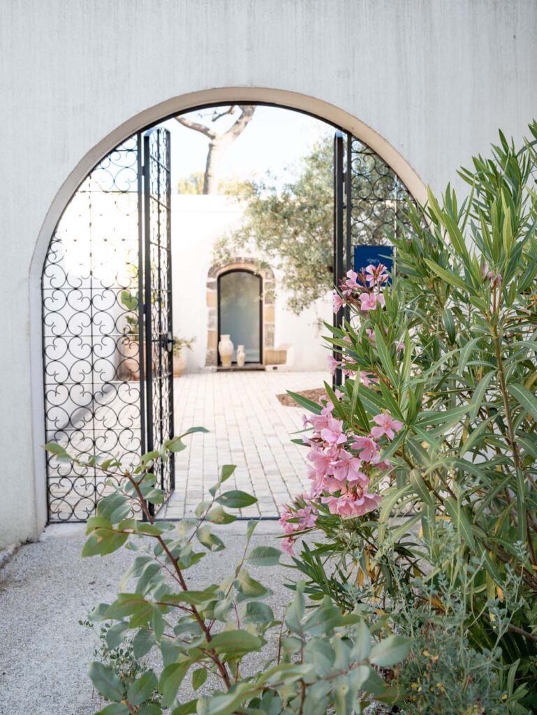 Calma Blanca, la villa blanche où vivre le Sud autrement 26 - MontpelYeah Magazine Calma Blanca, la villa blanche où vivre le Sud autrement 25 - MontpelYeah Magazine