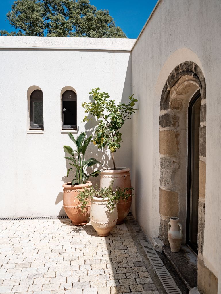 Calma Blanca, la villa blanche où vivre le Sud autrement 32 - MontpelYeah Magazine Calma Blanca, la villa blanche où vivre le Sud autrement 31 - MontpelYeah Magazine